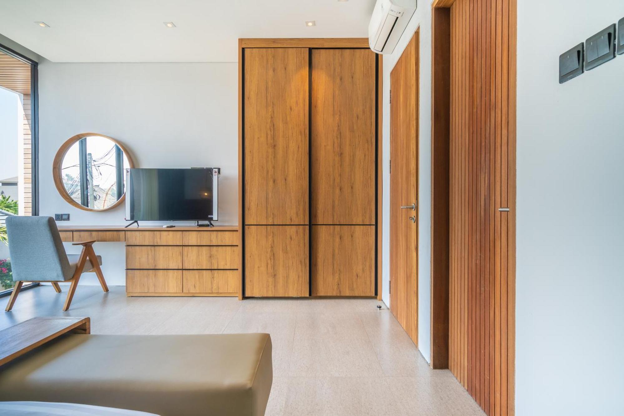 3brd Modern Close To The In Seminyak (Bali)
