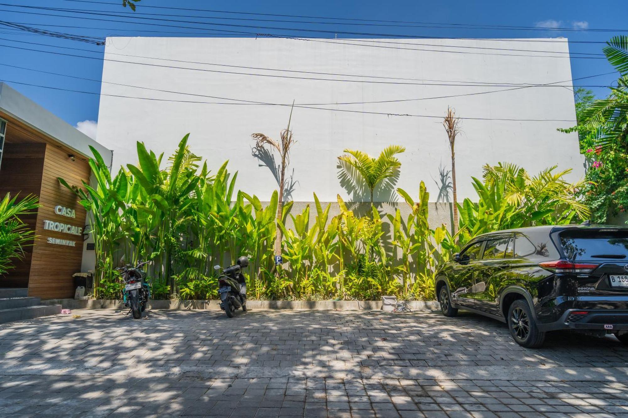 3brd Modern Close To The In Seminyak (Bali)
